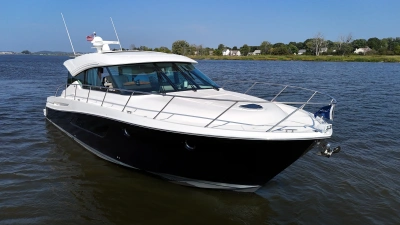2018 Tiara 53 COUPE