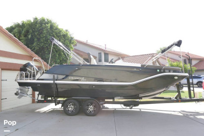 2019 Bayliner Element XR7 Deckboat