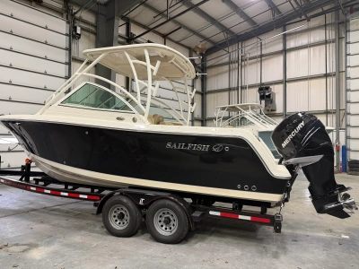 2018 Sailfish 245 DC