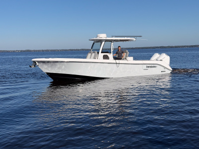 2025 Everglades 315CC