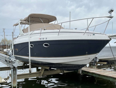 2005 Rinker Fiesta Vee 270
