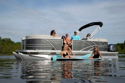 2026 Sylvan Mirage 8520 LZ