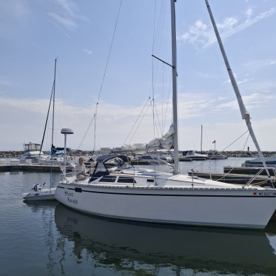1989 Hunter 30