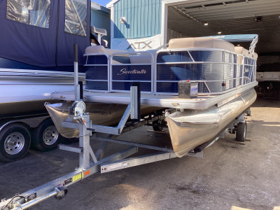 2015 Godfrey Sweetwater 2086C