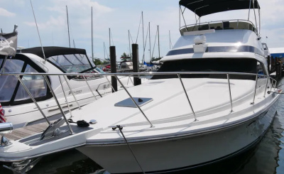 1987 Trojan International 10.8 Meter Sedan