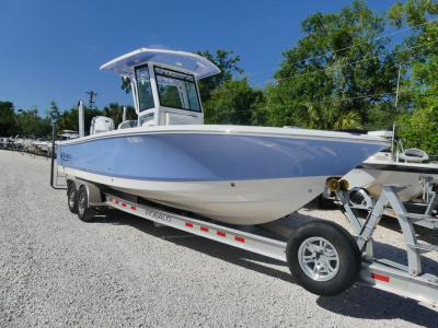 2023 Robalo 266 Cayman