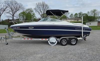 2016 Rinker 236 Captiva Cuddy