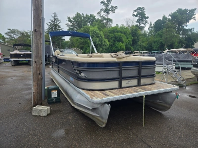 2016 Crest 250 CLASSIC L