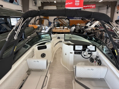 2026 Sea Ray SDX 230