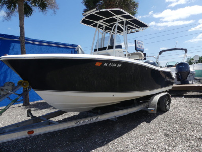 2016 Nautic Star 2102 Legacy