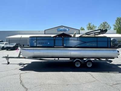 2018 Manitou Aurora LE 22 RF Twin Tube 25"