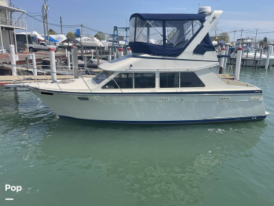 1989 Tollycraft 30 Sport Cruiser