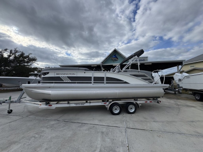 2026 Bennington M Series 24