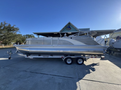 2026 Bennington L Series 23