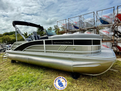 2026 Bennington M Series 22