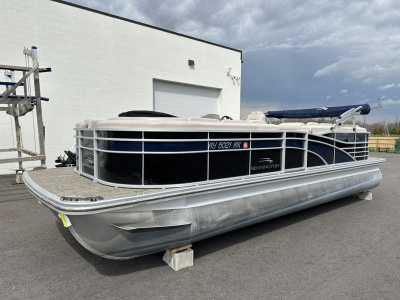 2014 Bennington R Series 23