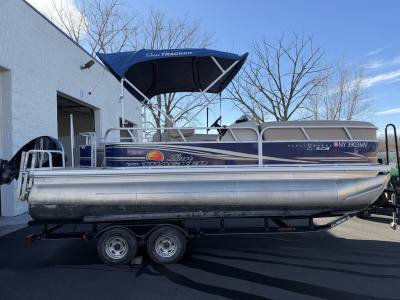 2014 Sun Tracker 22 DLX