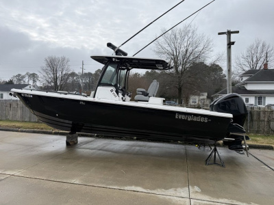 2020 Everglades 273CC