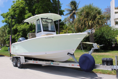 2018 Sea Hunt Ultra 235 SE
