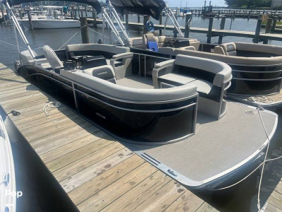 2025 Harris 230 Breeze