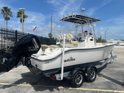 2023 Nautic Star Legacy 2302