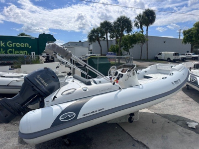 2019 Walker Bay 
