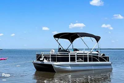 2023 Bennington 24lxsr