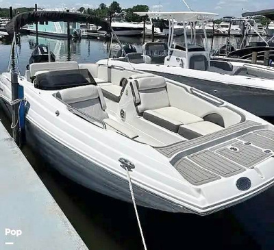 2024 Crownline E230XS