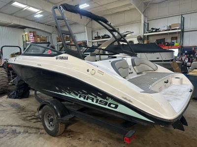 2023 Yamaha AR190