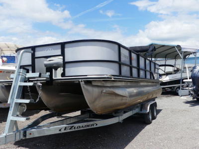 2022 Bentley Bentley 220 Fish
