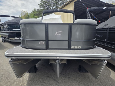 2026 Crest Conquest 230 SLSC Tri-Toon w/200hp and Trailer
