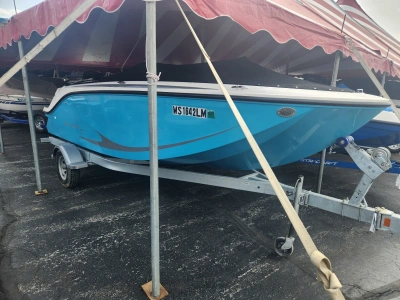 2024 Bayliner M19