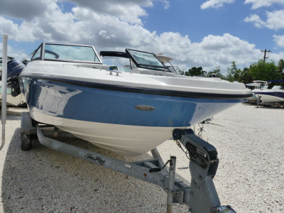 2021 Sea Ray SPX 210