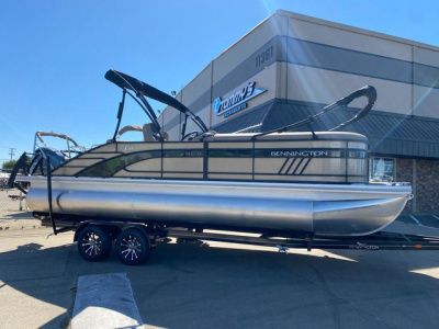 2023 Bennington L Series 23
