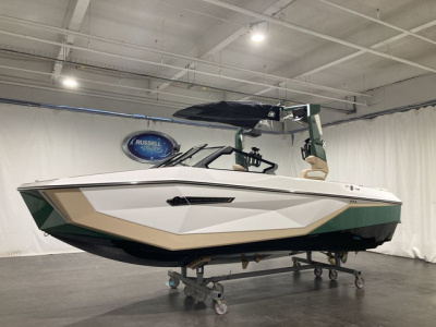 2025 Nautique Paragon