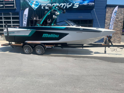 2023 Malibu Wakesetter MXZ