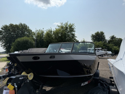 2025 Alumacraft Trophy