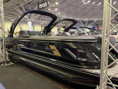 2026 Bennington QX Series 25