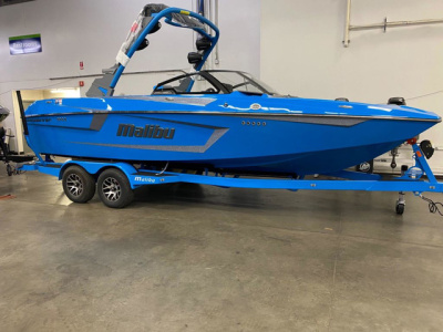 2023 Malibu Wakesetter MXZ