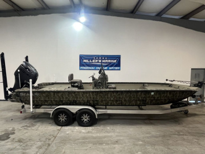 2024 SeaArk Big Daddy Center Console