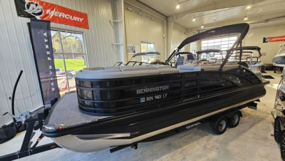 2020 Bennington R23 SWINGBACK