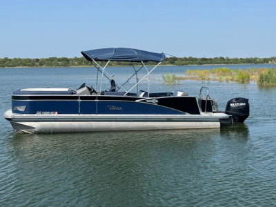 2023 Tahoe Cascade - 23 FT