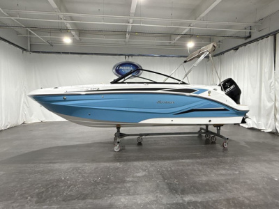 2025 Hurricane SunDeck OB