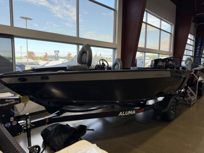 2026 Alumacraft Competitor