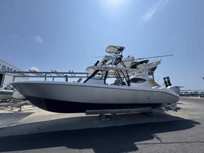 2022 Everglades Center Console