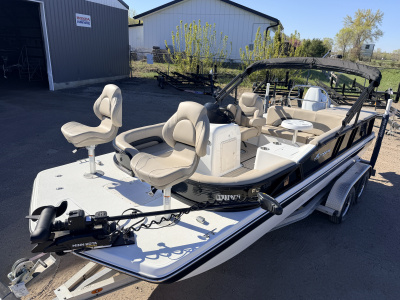 2021 Hurricane Fun Deck 198 with 140HP Suzuki & Tandem Axle Trailer -$31,995