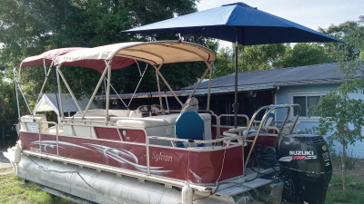 2018 Sylvan Mirage 8522 Party Fish