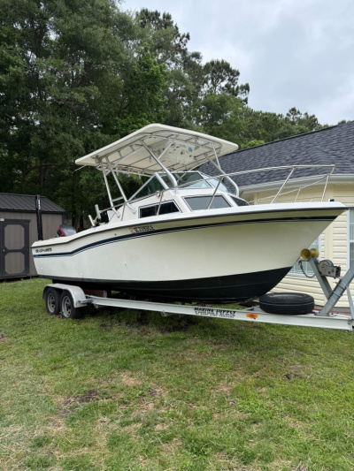 1981 Grady White 220 Bimini