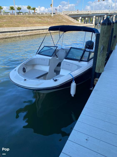 2020 Sea Ray SPX19