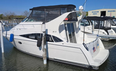 2006 Carver 36 Mariner